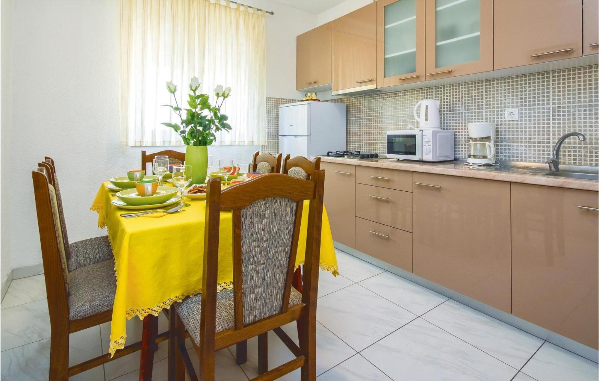 סומפטר Gorgeous Apartment In Mali Rat With Kitchen מראה חיצוני תמונה
